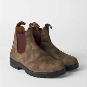 Blundstone Women’s 585 Original Chelsea Boots in Rustic Brown